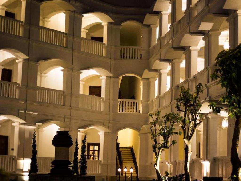 Ammi Cepu Hotel Ngoại thất bức ảnh