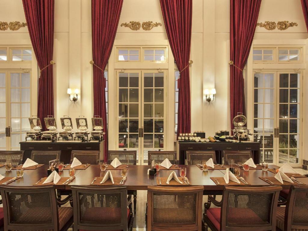 Ammi Cepu Hotel Ngoại thất bức ảnh