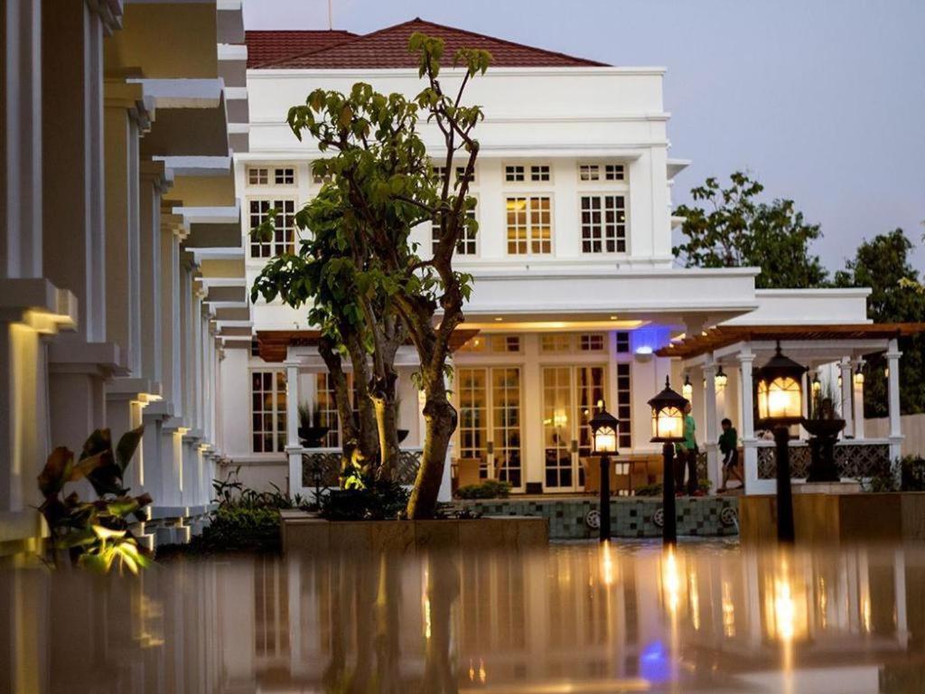 Ammi Cepu Hotel Ngoại thất bức ảnh